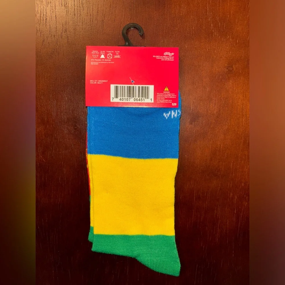 FROOT LOOPS NOVELTY CREW SOCKS NWT MEN’S SHOE SIZE 6-12